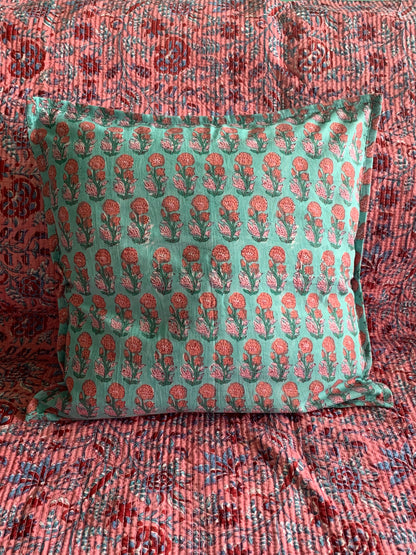 Coussin imprimé à la main - Petit Muxu Concept Store