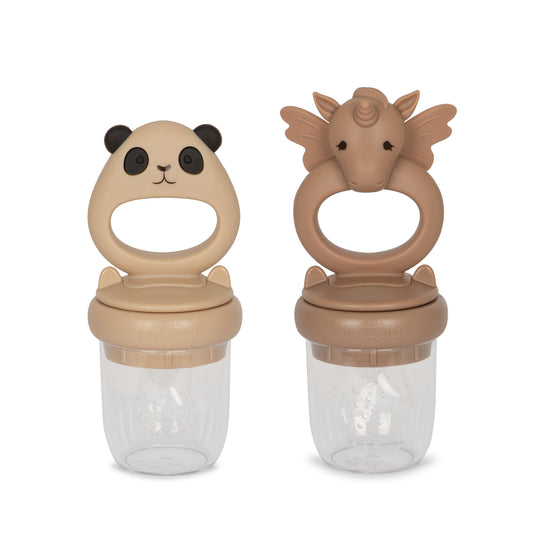Grignoteuses originales pour bébés : une en forme de panda et l'autre en forme de licrone rose. Tetines grignoteuses pour apprendre à manger seul, sans risque d'étouffement. Parfaits pour les petites mains curieuses
